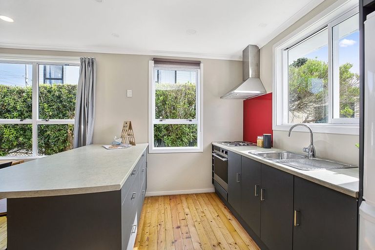 Photo of property in 43 Piko Street, Titahi Bay, Porirua, 5022