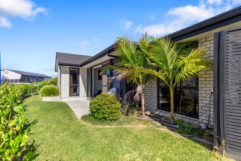 Photo of property in 5 Warlock Way, Papamoa, 3118
