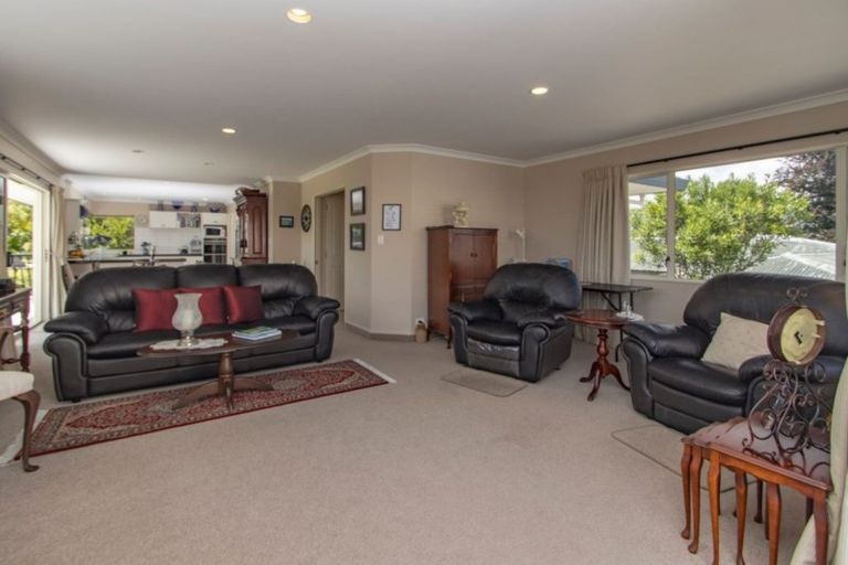 Photo of property in 21a Auckland Road, Greenmeadows, Napier, 4112