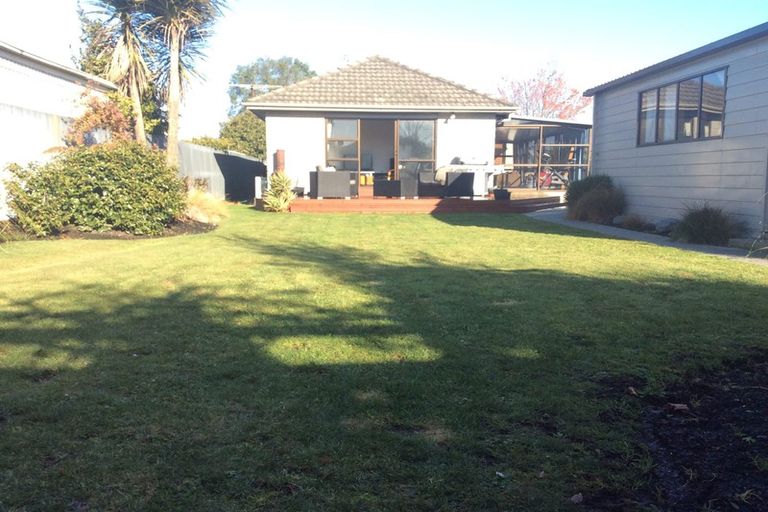 Photo of property in 77 Wingate Street, Redwood, Christchurch, 8051