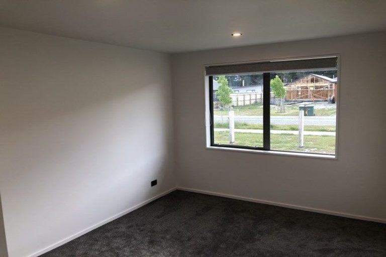 Photo of property in 6 Dingle Street, Lake Hawea, 9382