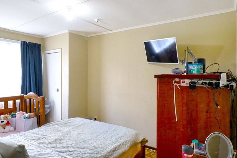 Photo of property in 15 Fisk Street, Naenae, Lower Hutt, 5011