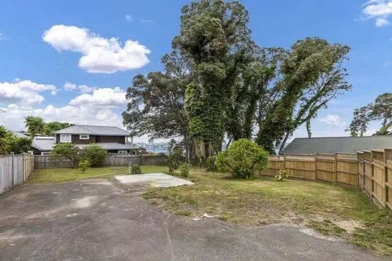 Photo of property in 32a Hinemoa Street, Birkenhead, Auckland, 0626