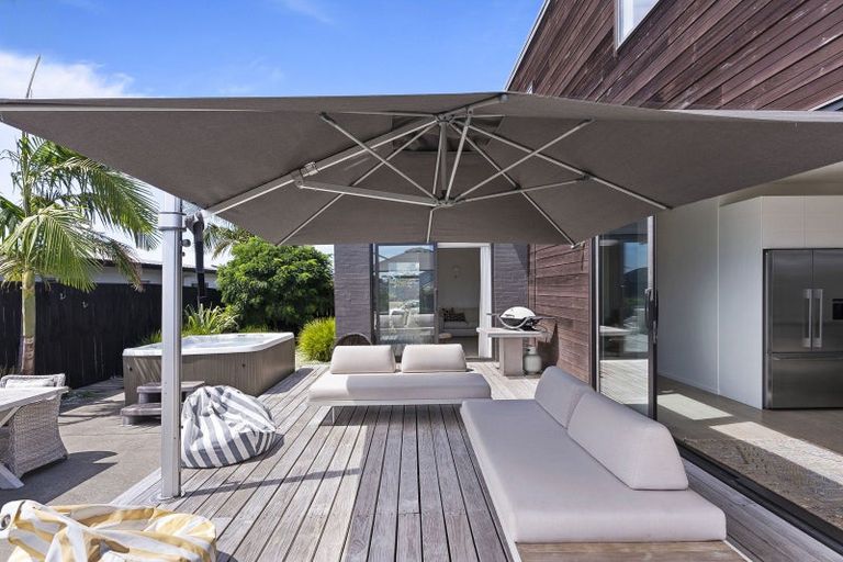 Photo of property in 32 Defender Crescent, Beachlands, Auckland, 2018