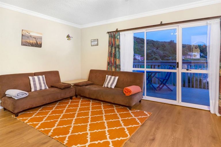 Photo of property in 17 Waiho Terrace, Elsdon, Porirua, 5022
