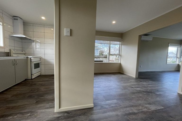 Photo of property in 19 Jupiter Street, Rosehill, Papakura, 2113