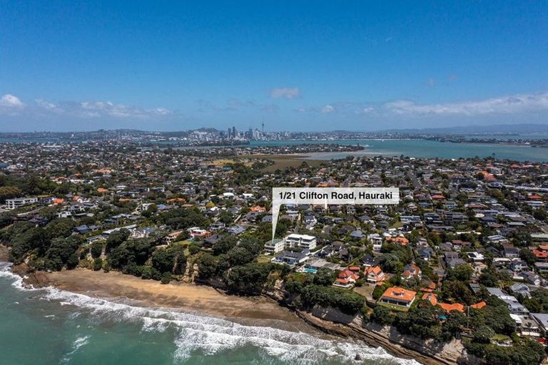 Photo of property in 1/21 Clifton Road, Hauraki, Auckland, 0622