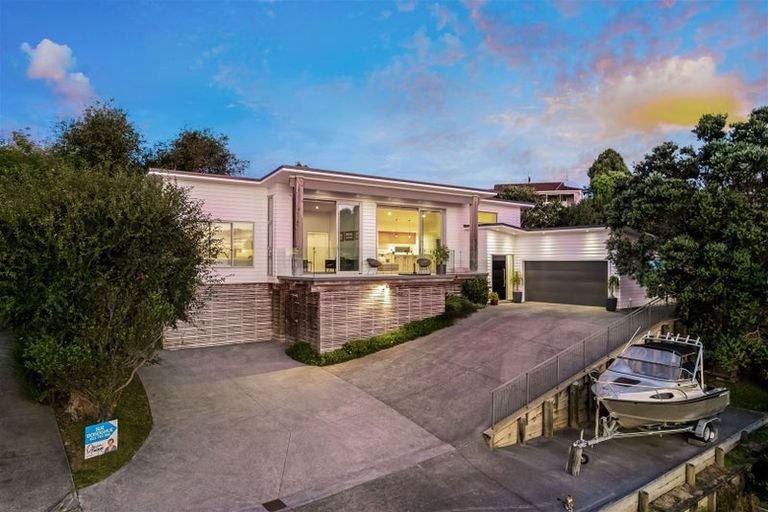 Photo of property in 9 Siesta Terrace, Gulf Harbour, Whangaparaoa, 0930