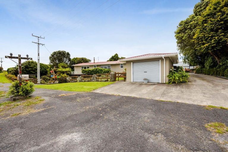 Photo of property in 878 Oeo Road, Auroa, Hawera, 4678