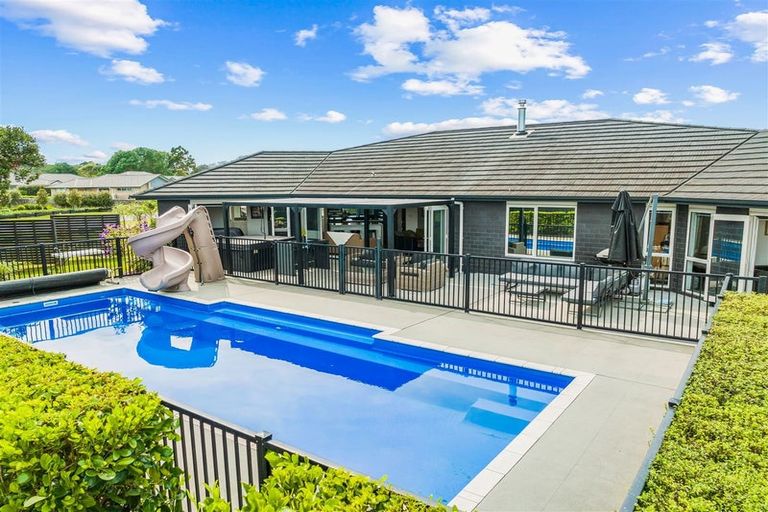 Photo of property in 8 Heartstone Place, Te Kamo, Kamo, 0185