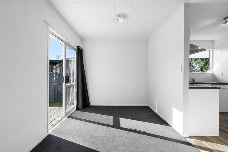 Photo of property in 35 Purcell Place, Melville, Hamilton, 3206