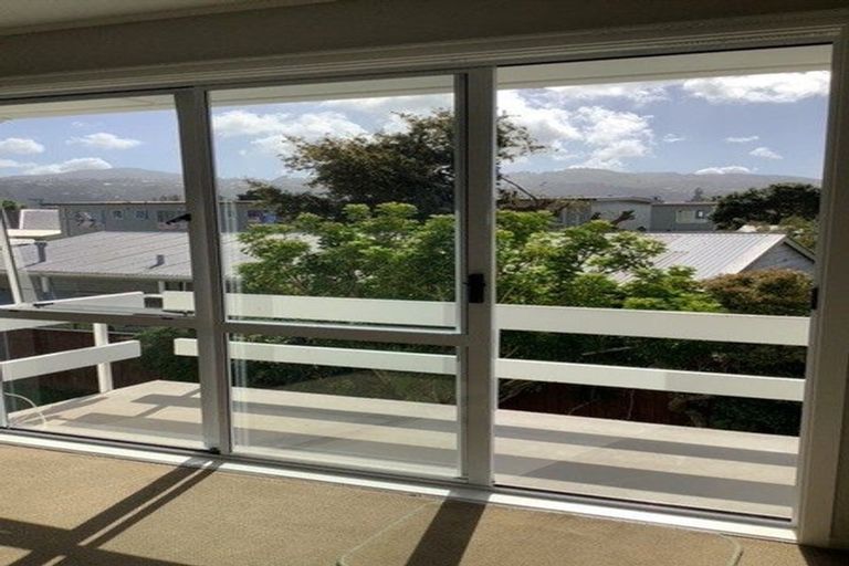 Photo of property in 9/10 Trevethick Grove, Woburn, Lower Hutt, 5010