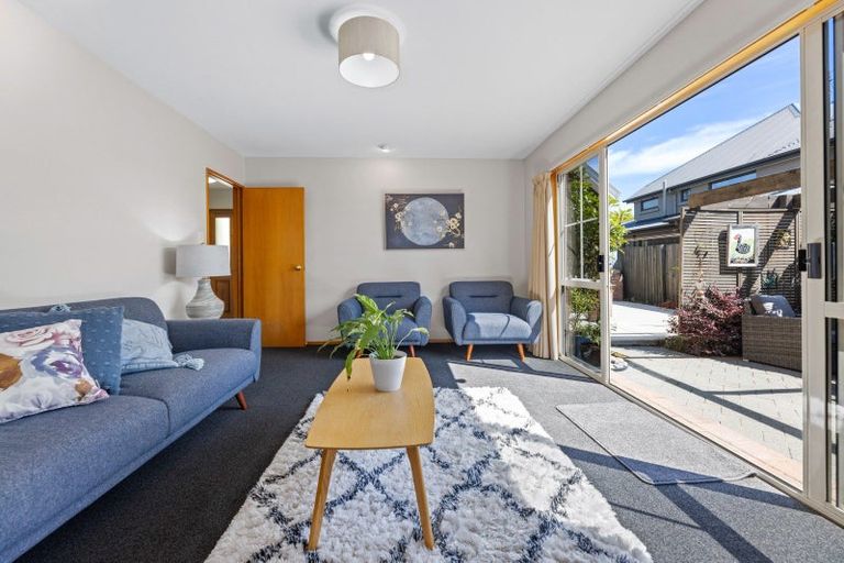 Photo of property in 16 Patricia Place, Harewood, Christchurch, 8051