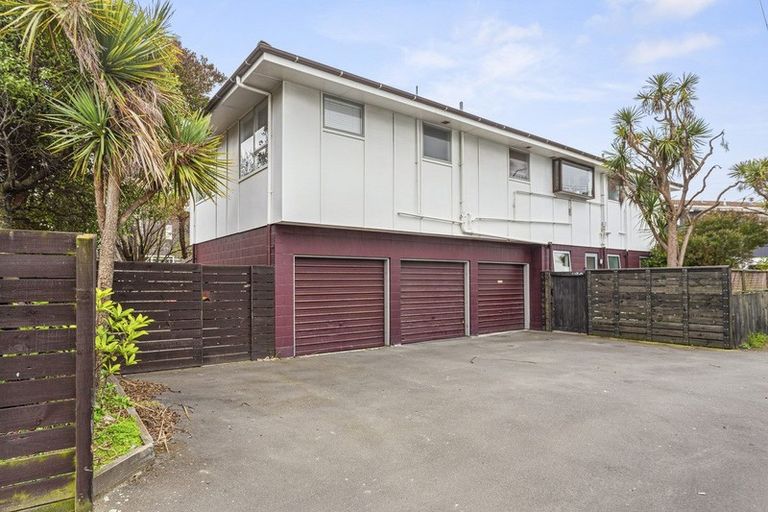 Photo of property in 1/15 Marriner Street, Sumner, Christchurch, 8081