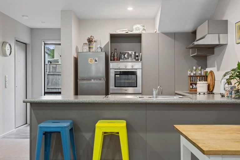 Photo of property in 2/38 Brockworth Place, Riccarton, Christchurch, 8011