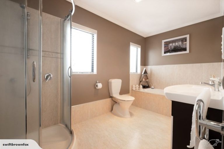 Photo of property in 396 East Tamaki Road, East Tamaki, Auckland, 2013