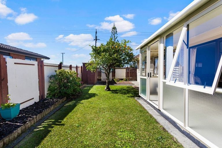 Photo of property in 214a Centreway Road, Orewa, 0931