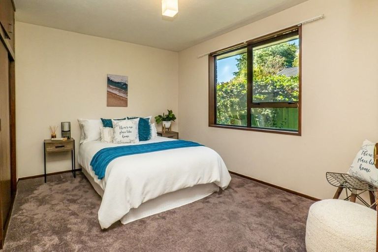 Photo of property in 12 Felstead Place, Avonhead, Christchurch, 8042