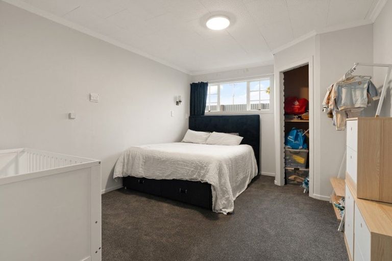 Photo of property in 1 Bath Street, Brighton, Dunedin, 9035