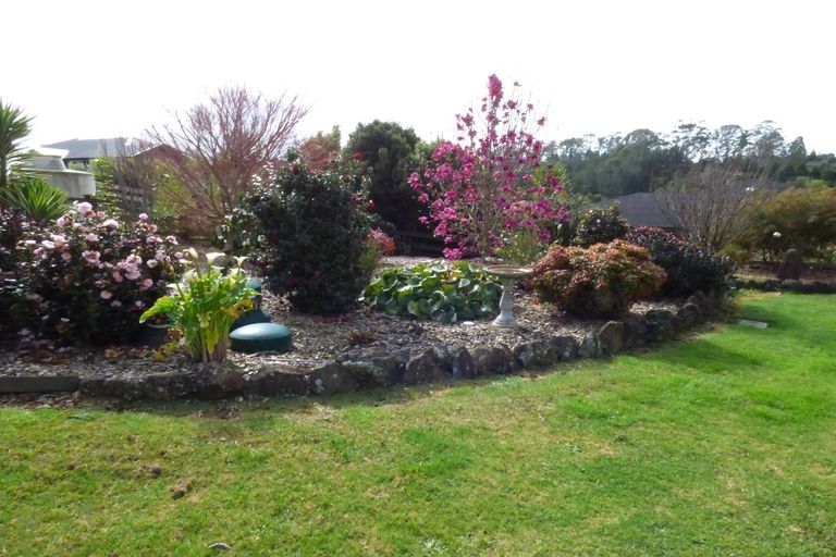 Photo of property in 11 Riverbank Drive, Kerikeri, 0230
