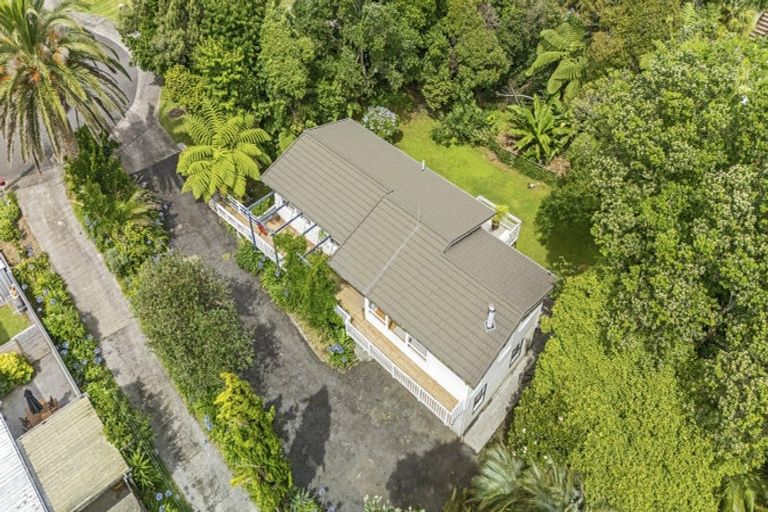 Photo of property in 52 Pitcairn Street, Oakura, 4314