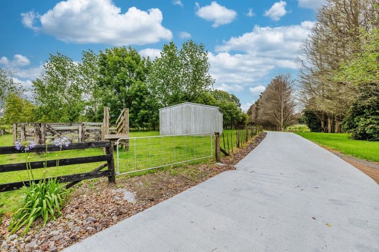 Photo of property in 681 Puketona Road, Haruru, 0204