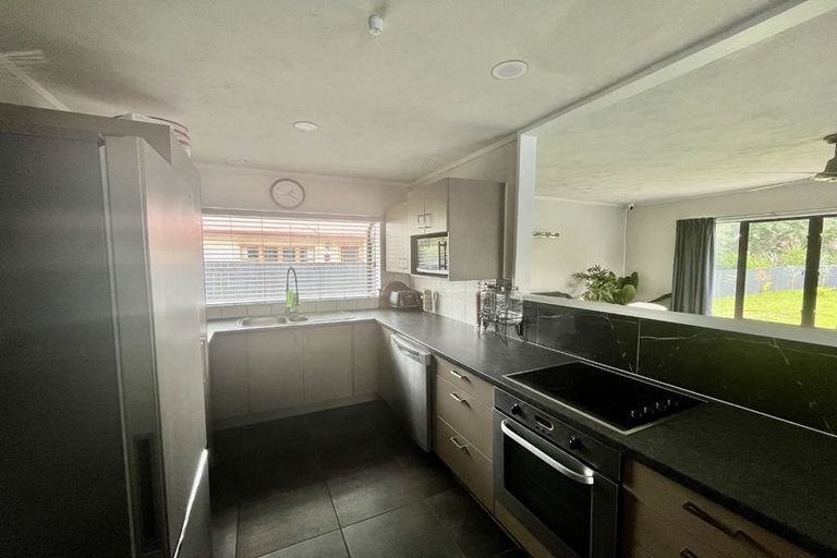 Photo of property in 28 Watts Street, Waipawa, 4210