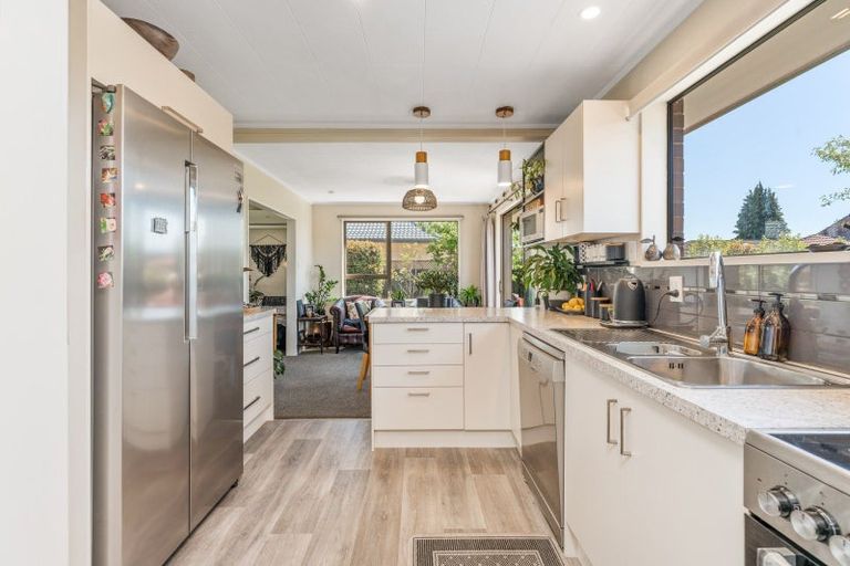 Photo of property in 2 Kent Place, Mosgiel, 9024