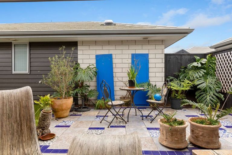 Photo of property in 3 Lance Way, Papamoa, 3118