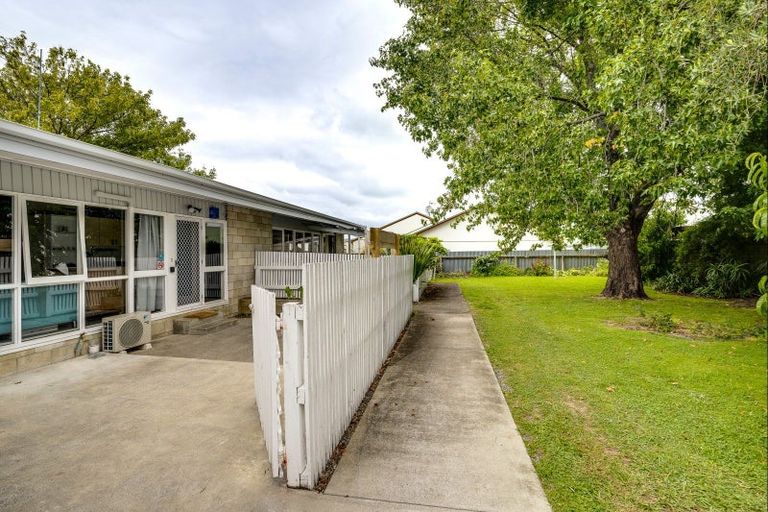 Photo of property in 2/204a Park Road South, Akina, Hastings, 4122
