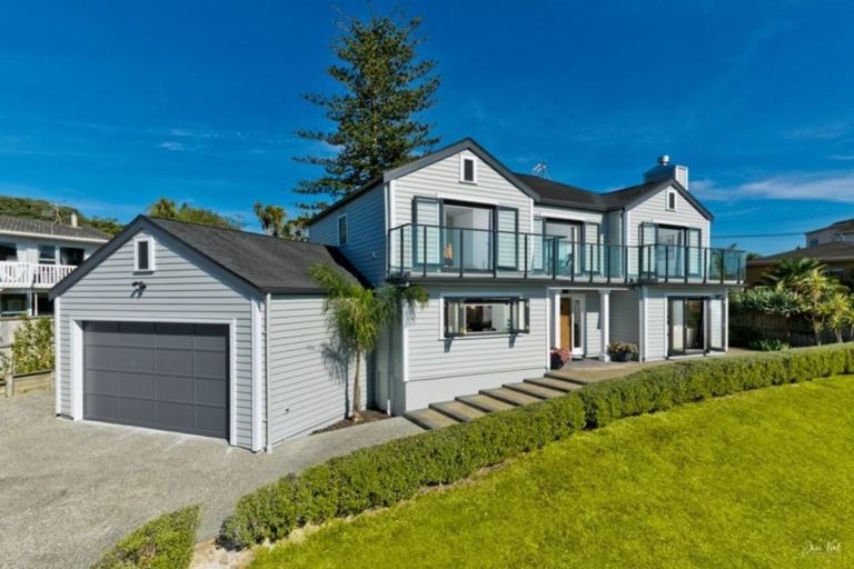 Photo of property in 17 Nigel Road, Browns Bay, Auckland, 0630