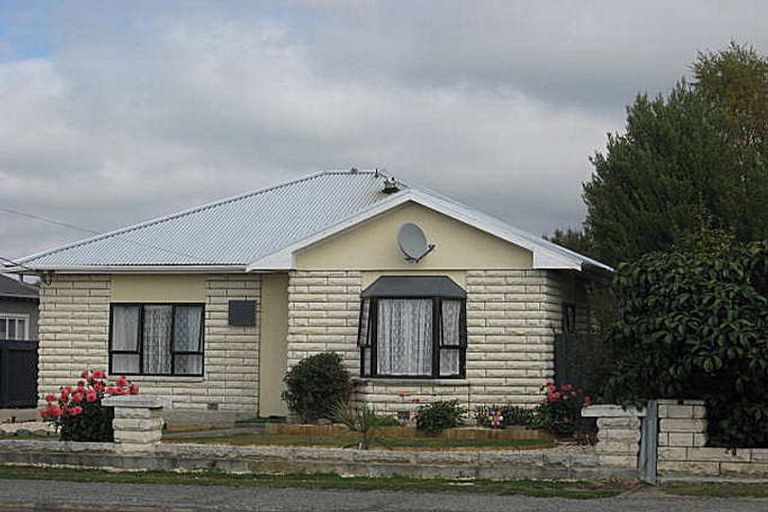 Photo of property in 23 Parsonage Road, Waimate, 7924