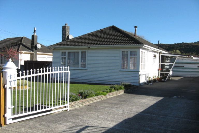 Photo of property in 51 Bull Avenue, Wainuiomata, Lower Hutt, 5014