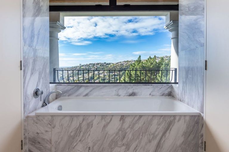 Photo of property in 80 Longhurst Terrace, Cashmere, Christchurch, 8022