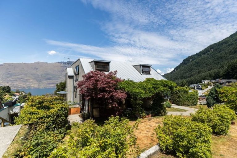 Photo of property in 20 Dart Place, Fernhill, Queenstown, 9300