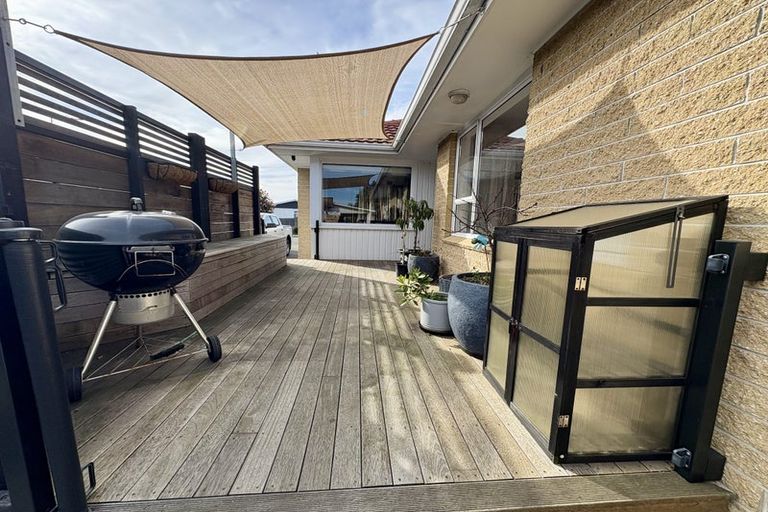 Photo of property in 35 Fern Drive, Halswell, Christchurch, 8025