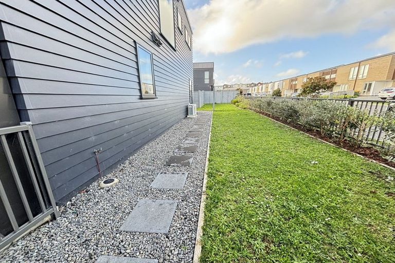 Photo of property in 19 Harewood Street, Whenuapai, Auckland, 0618