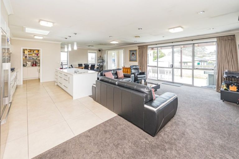 Photo of property in 5 Lithgow Drive, Otamatea, Whanganui, 4500