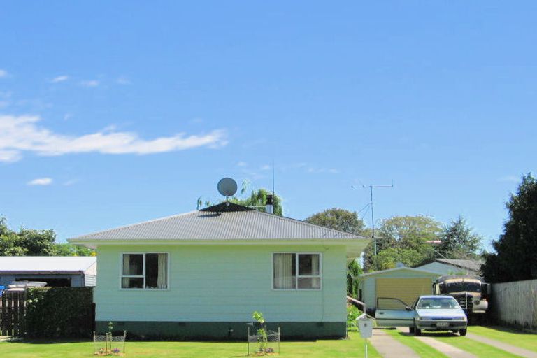 Photo of property in 8 U'ren Place, Riverdale, Gisborne, 4010