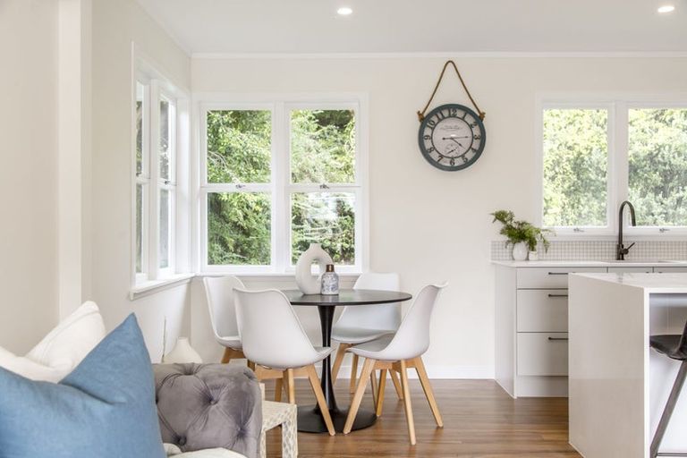 Photo of property in 54 St Leonards Road, Kelston, Auckland, 0602