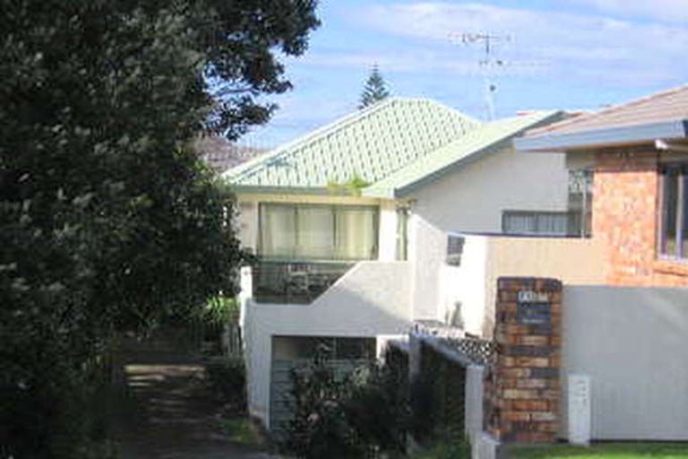 Photo of property in 71 Oceanview Road, Mount Maunganui, 3116