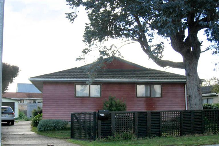 Photo of property in 53 Walton Road, Paraparaumu Beach, Paraparaumu, 5032