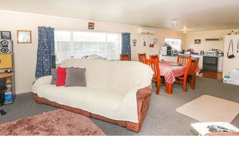 Photo of property in 383 Kahikatea Drive, Dinsdale, Hamilton, 3204