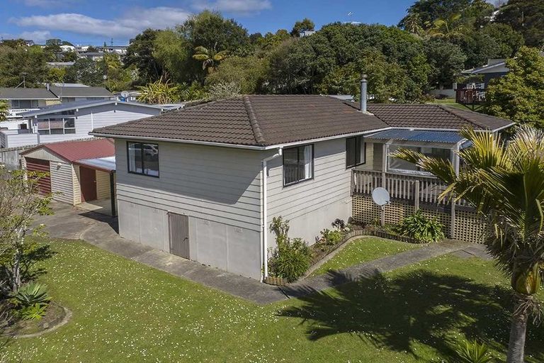 Photo of property in 2 Win Grove, Hatfields Beach, Orewa, 0931