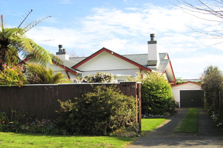 Photo of property in 3 Mason Terrace, Gonville, Whanganui, 4501