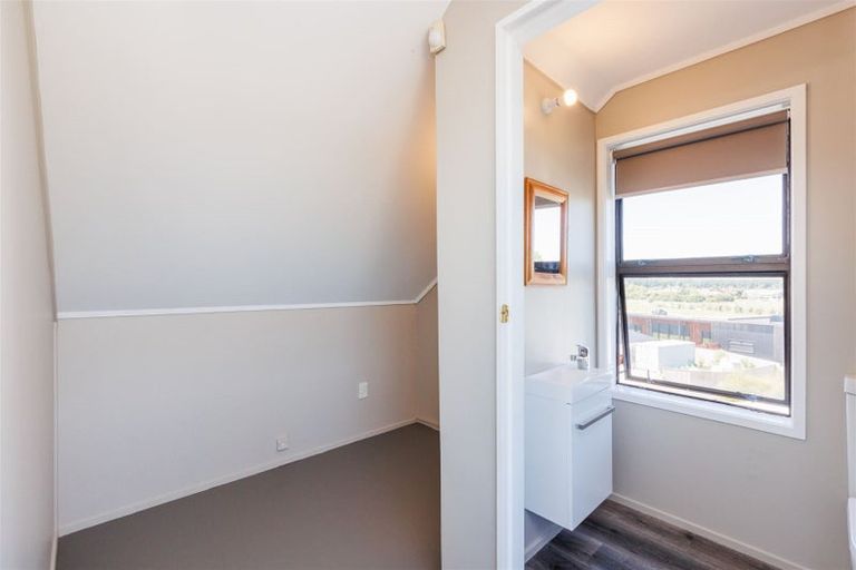 Photo of property in 45 Shortt Street, Foxton Beach, Foxton, 4815