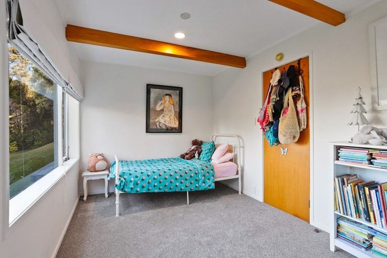 Photo of property in 867 West Coast Road, Oratia, Auckland, 0604