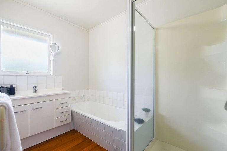 Photo of property in 12 Kingsley Street, St Andrews, Hamilton, 3200