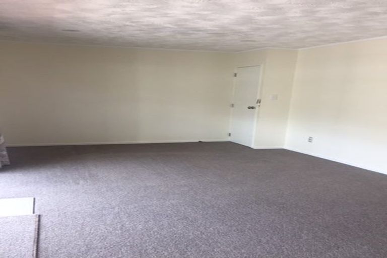 Photo of property in 12 Glendawn Place, Bayview, Auckland, 0629