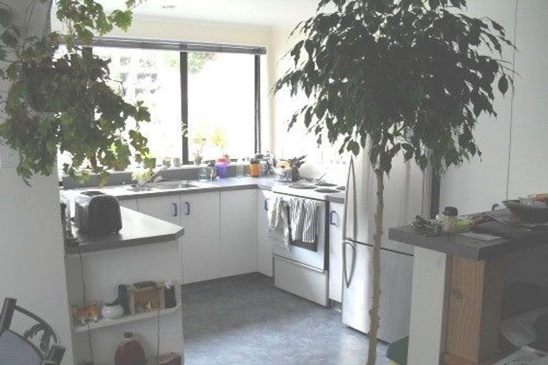 Photo of property in 20 Melrose Road, Island Bay, Wellington, 6023